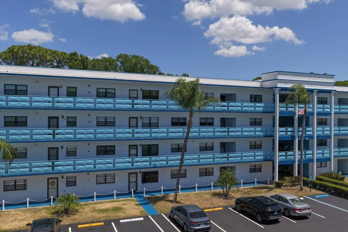 Property Slideshow image 1 of 39 | 5970 80th st 411, St Petersburg, FL, 33709