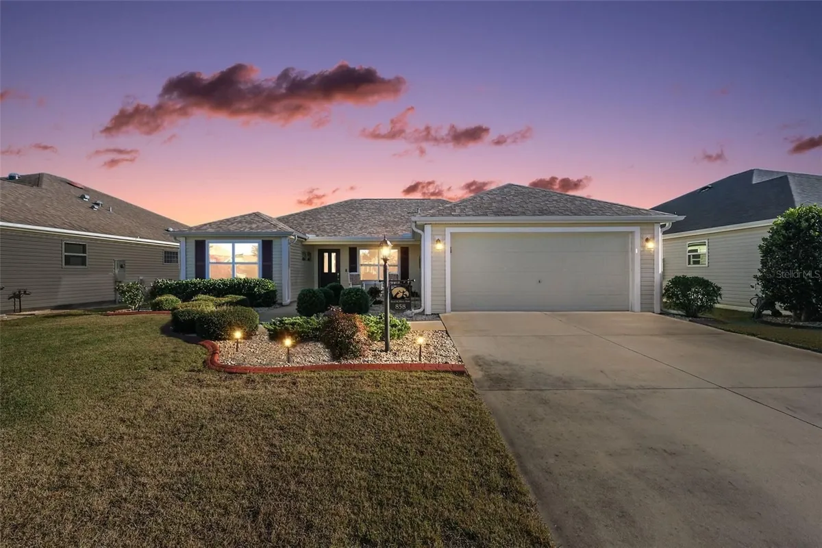 Property Slideshow image 1 of 32 | 858 wiechens way, The Villages, FL, 32163
