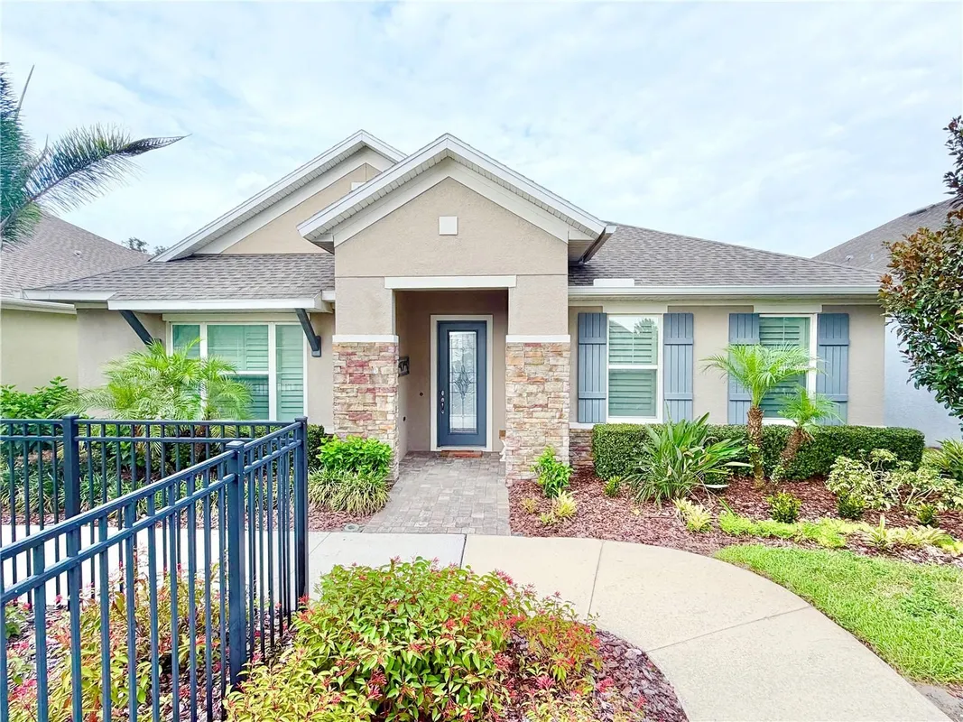 Property Slideshow image 1 of 66 | 6008 sparrowhead way, Lithia, FL, 33547