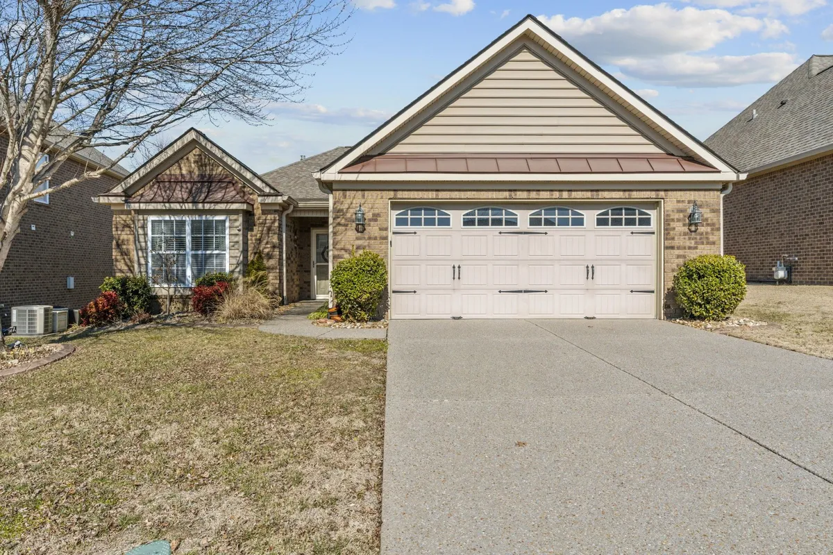 Property Slideshow image 1 of 31 | 279 meandering dr, Lebanon, TN, 37090