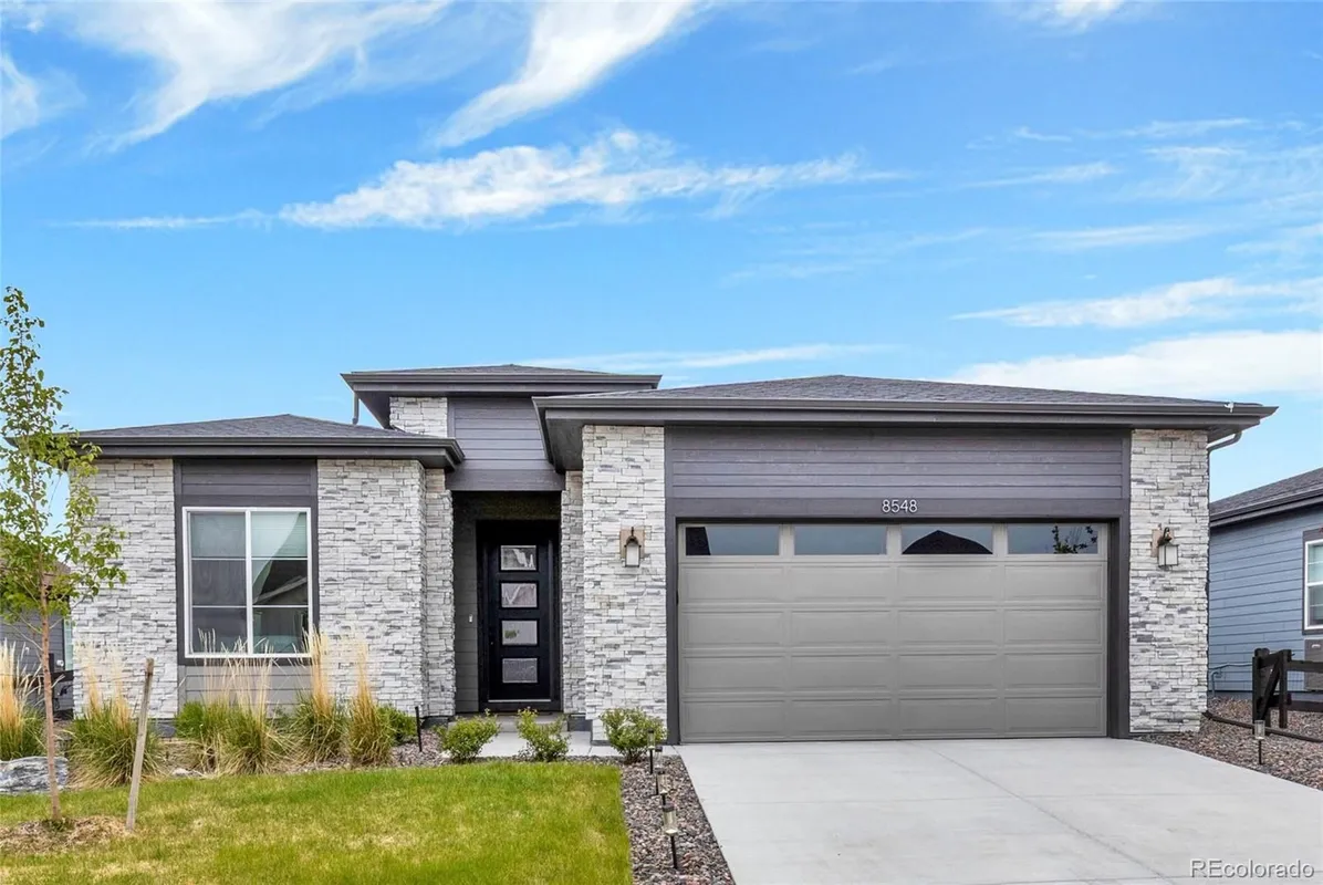 Property Slideshow image 1 of 23 | 8548 s quatar st, Aurora, CO, 80016