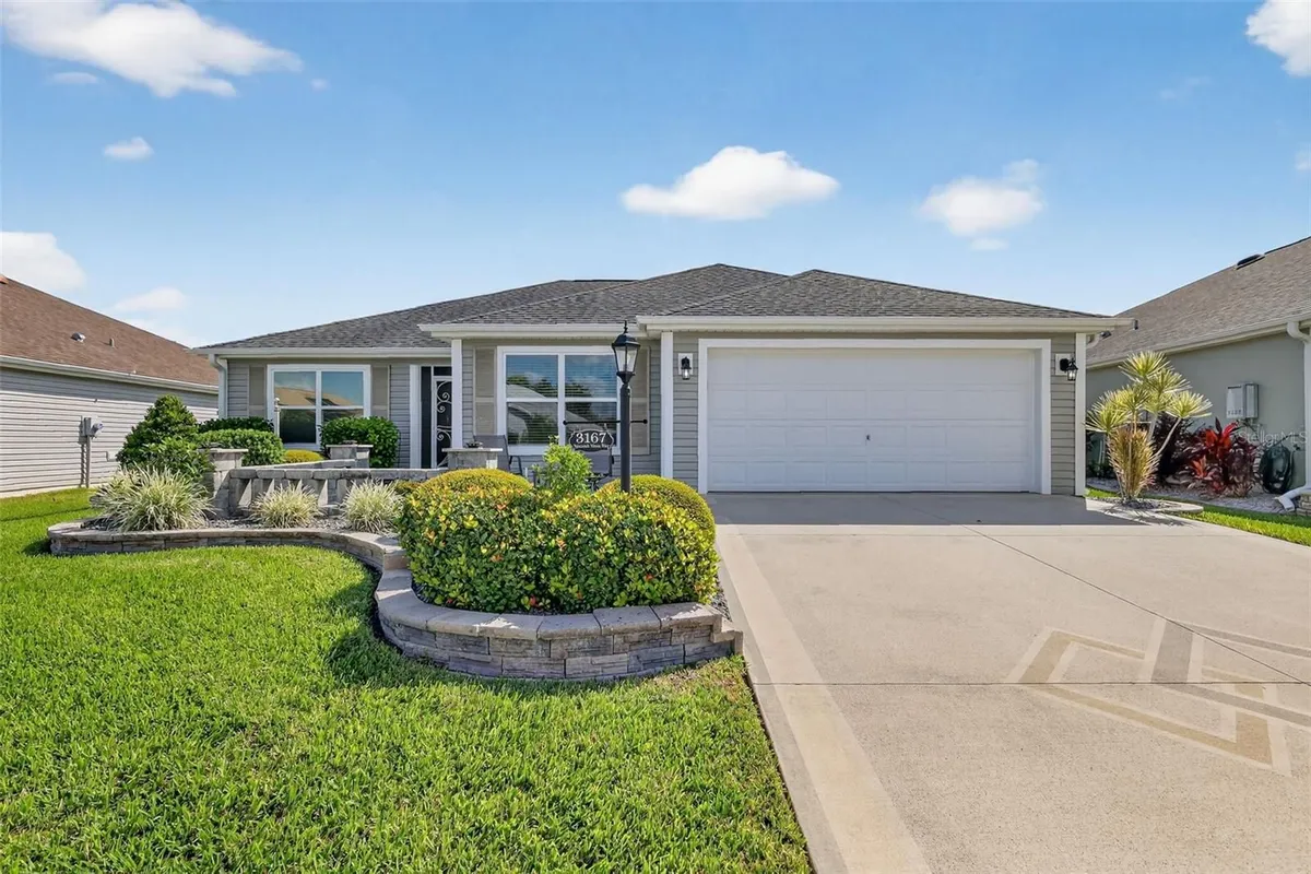 Property Slideshow image 1 of 30 | 3167 spanish moss way, The Villages, FL, 32163