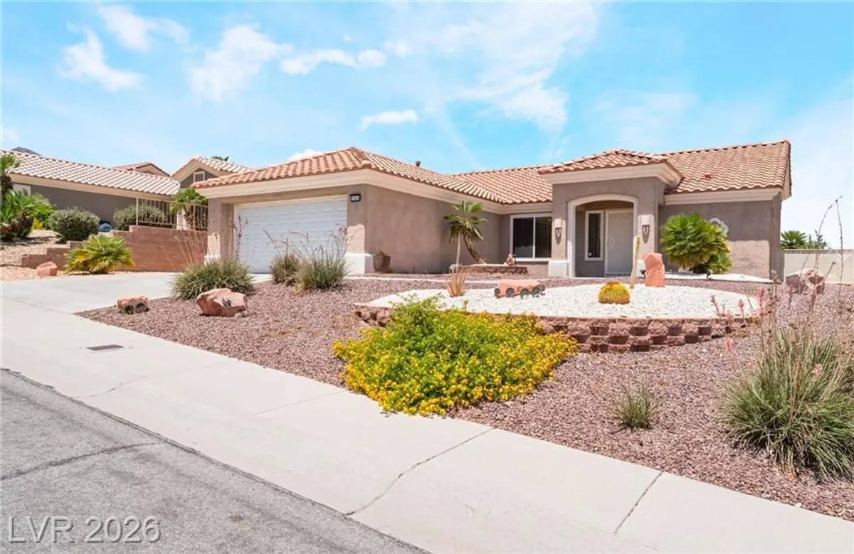 Property Slideshow image 1 of 40 | 10424 marymont pl, Las Vegas, NV, 89134