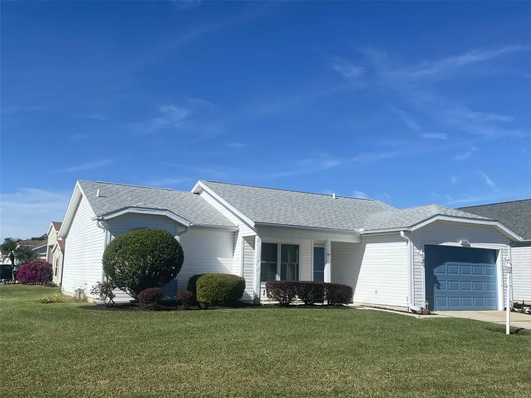 Property Slideshow image 1 of 6 | 25327 hibiscus st, Leesburg, FL, 34748