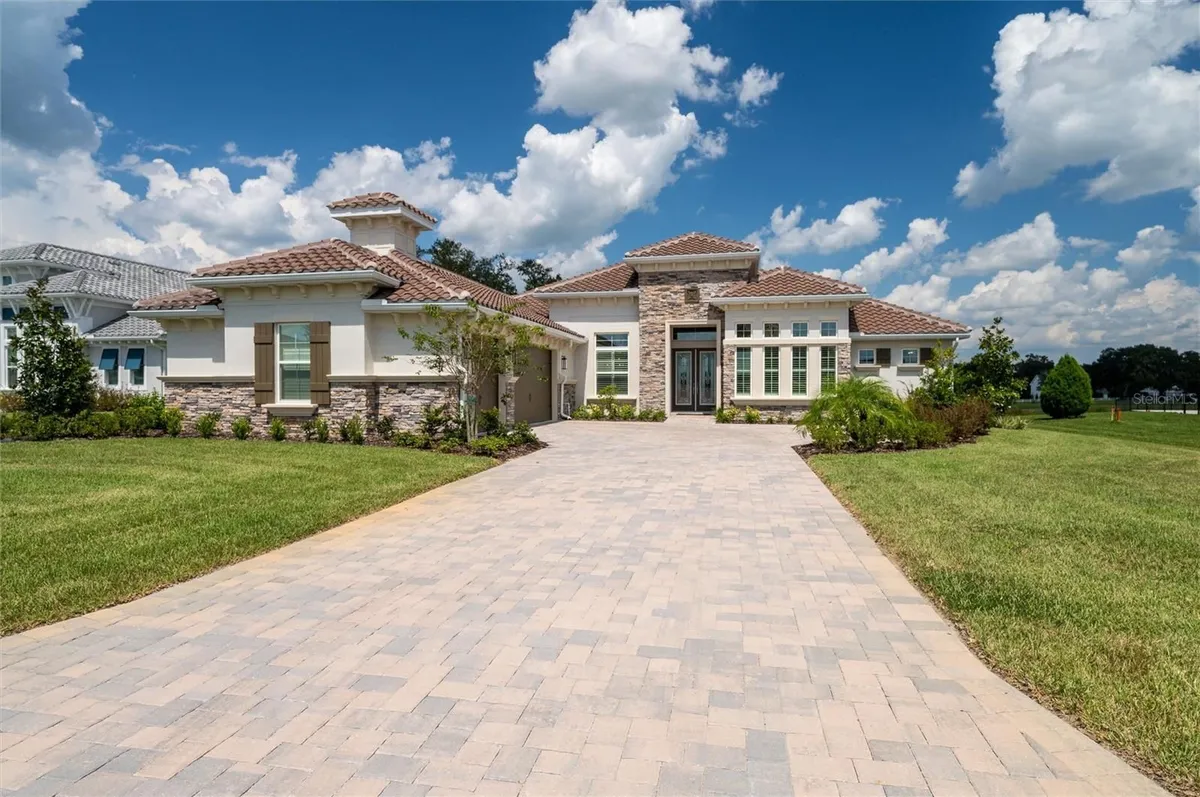 Property Slideshow image 1 of 44 | 13744 carryback dr, Dade City, FL, 33525