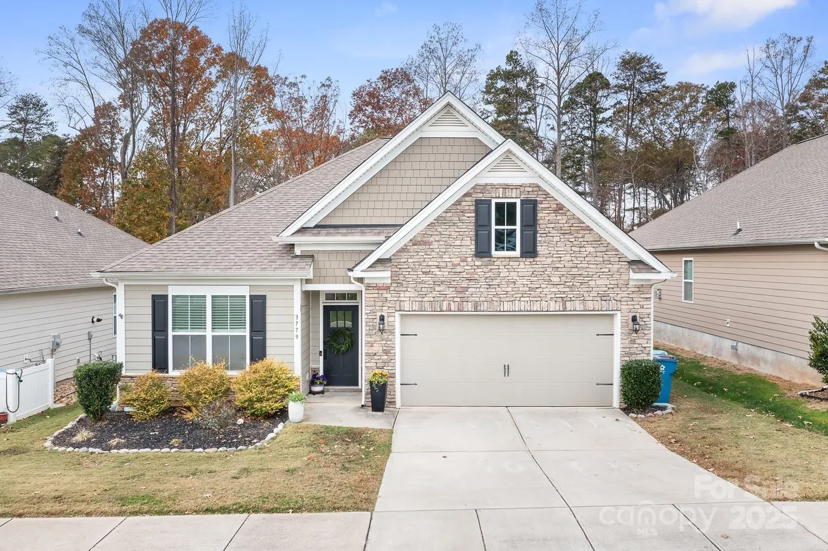 Property Slideshow image 1 of 31 | 3779 summer haven dr, Sherrills Ford, NC, 28673