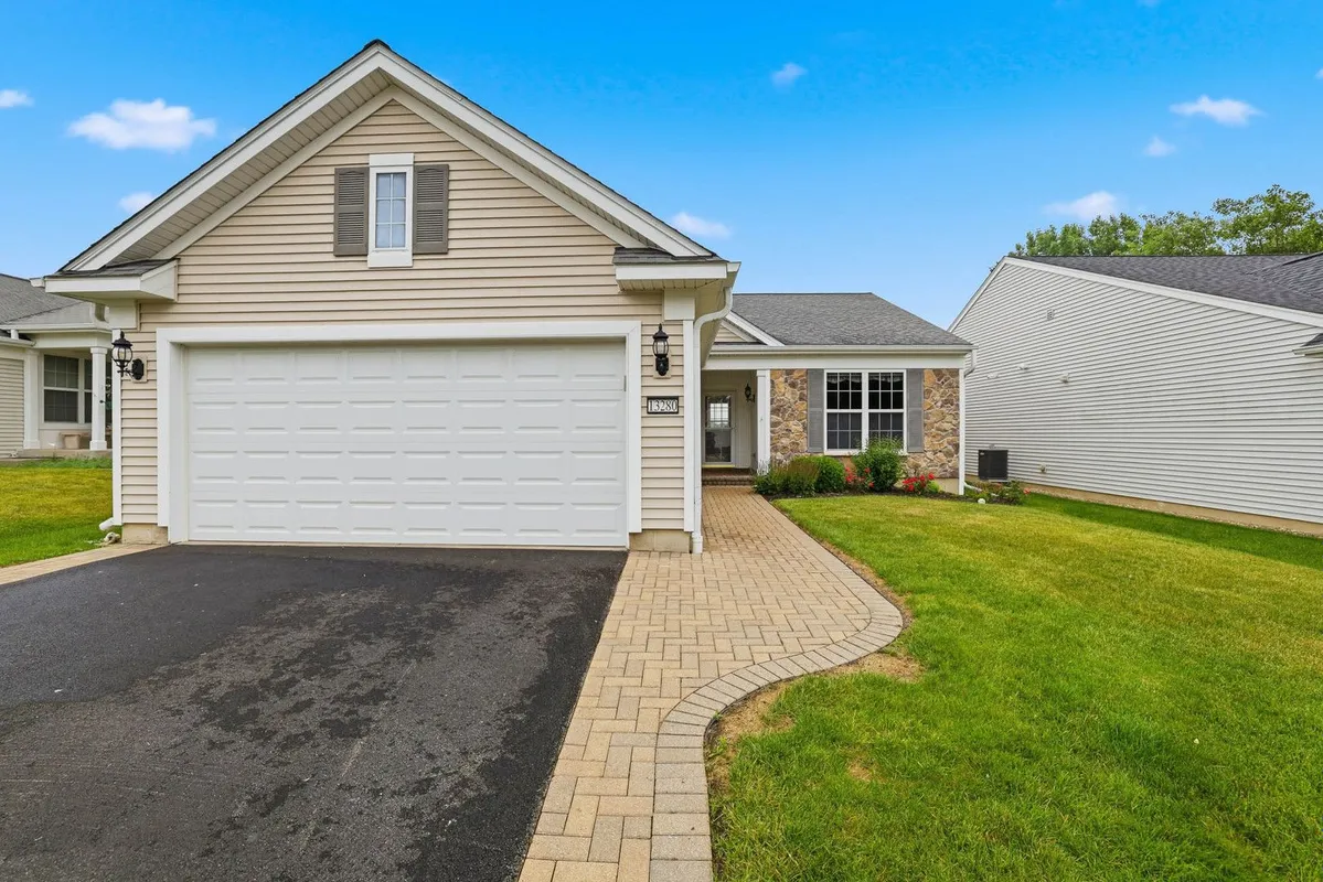 Property Slideshow image 1 of 18 | 13280 canary ln, Huntley, IL, 60142