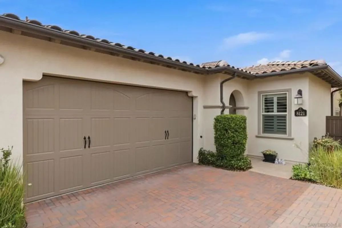 Property Slideshow image 1 of 43 | 8121 auberge cir, San Diego, CA, 92127
