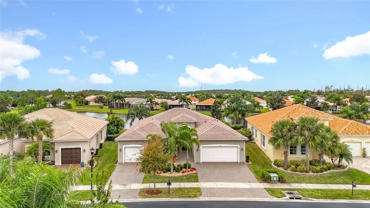 Property Slideshow image 1 of 75 | 15909 cape coral dr, Wimauma, FL, 33598