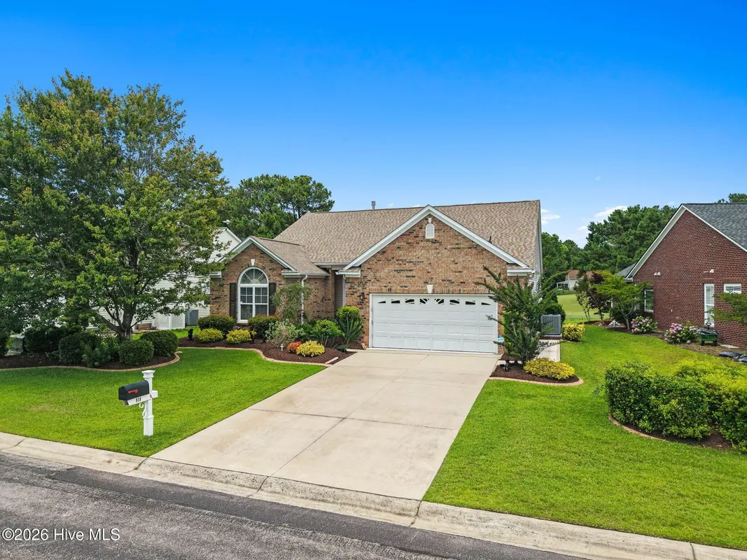 Property Slideshow image 1 of 48 | 938 meadowlands trl, Calabash, NC, 28467