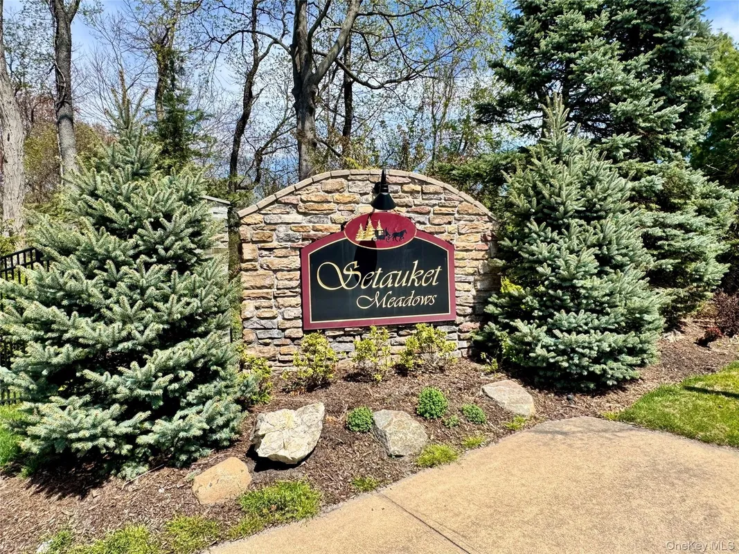 Property Slideshow image 1 of 2 | 113 brianna dr, Brookhaven, NY, 11733