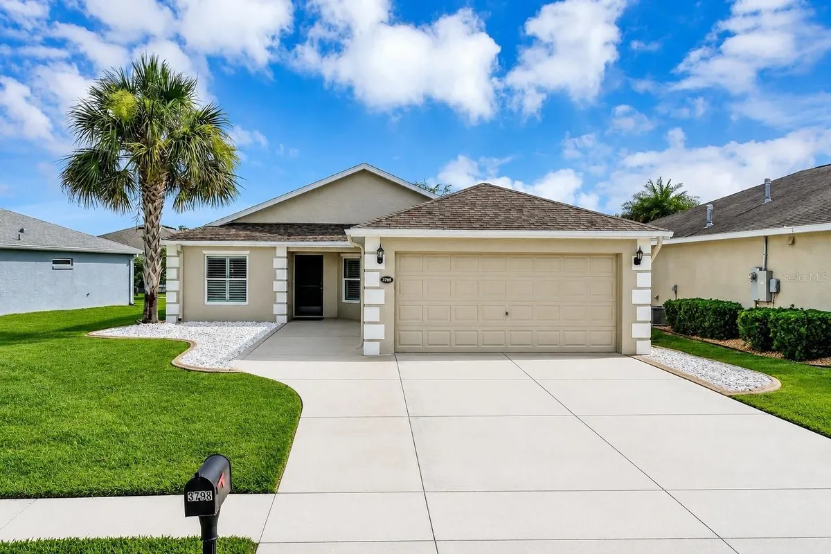 Property Slideshow image 1 of 42 | 3798 arlington ridge blvd, Leesburg, FL, 34748