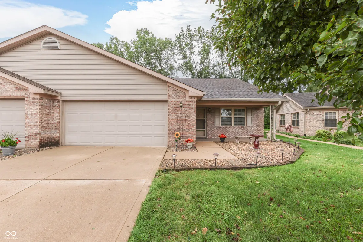 Property Slideshow image 1 of 45 | 4025 oak trail dr, Indianapolis, IN, 46237