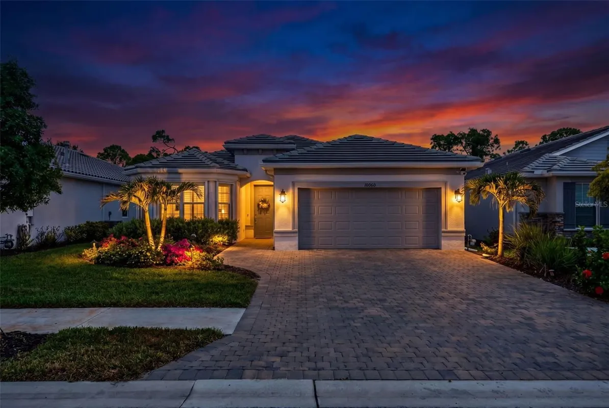 Property Slideshow image 1 of 98 | 10060 coral shore dr, Englewood, FL, 34223