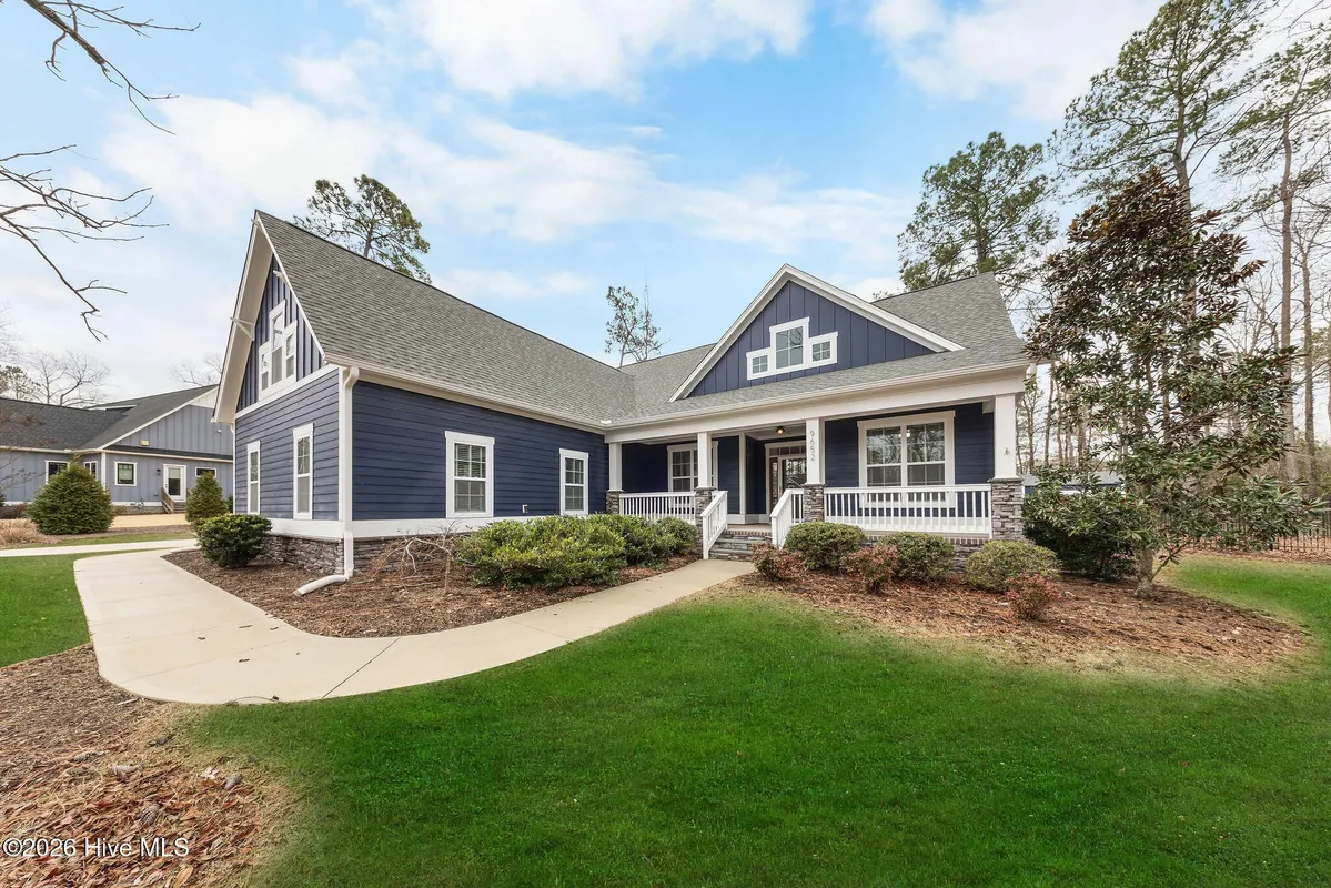Property Slideshow image 1 of 90 | 9652 sweet apple ln, Leland, NC, 28451