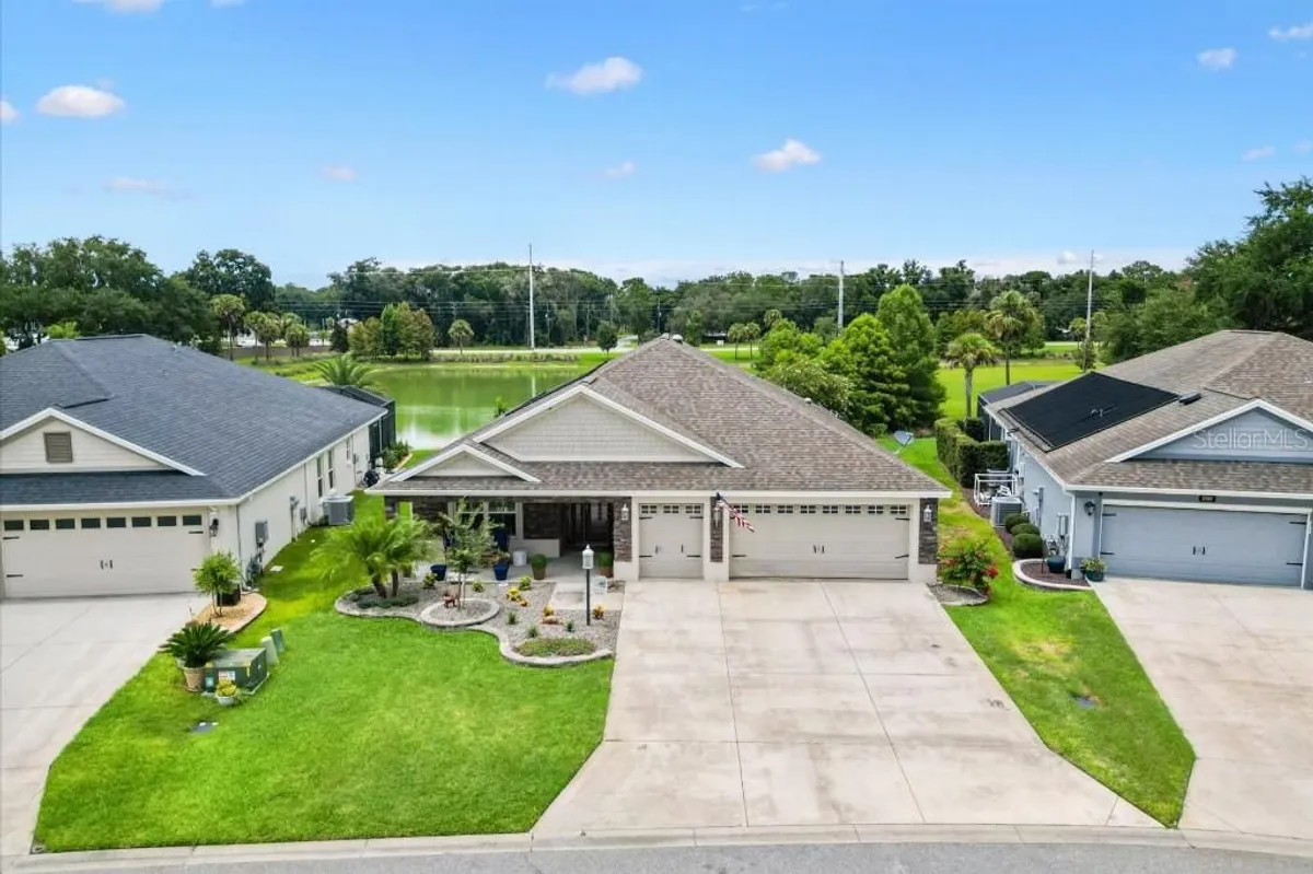 Property Slideshow image 1 of 37 | 5581 passion flower way, The Villages, FL, 32163