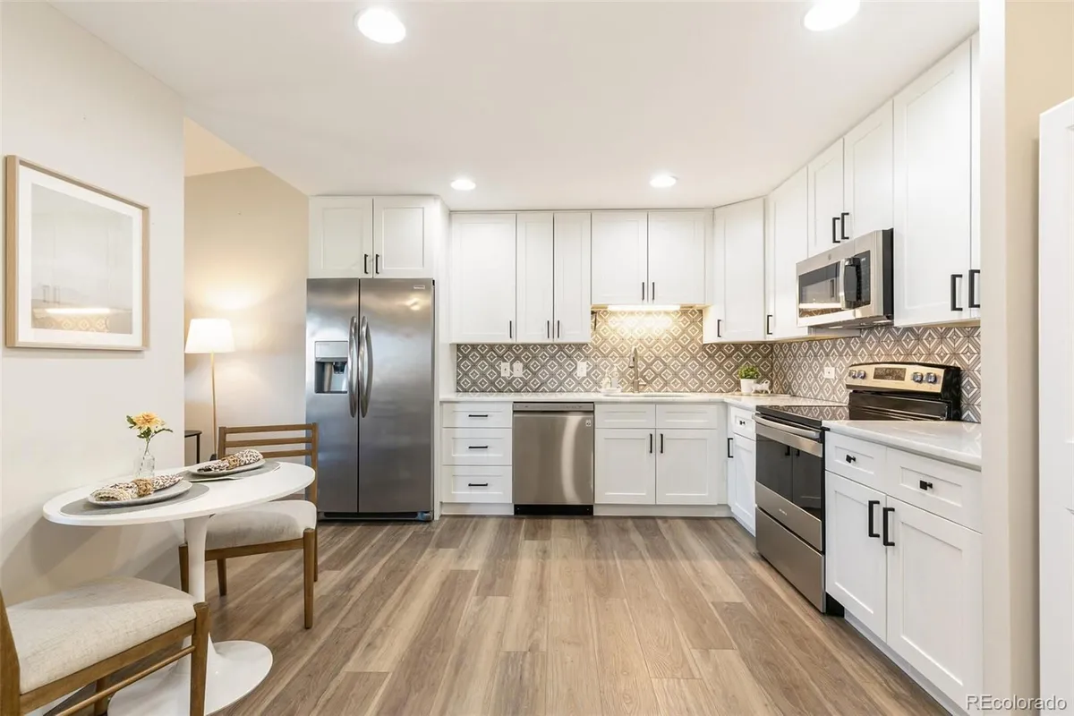 Property Slideshow image 1 of 35 | 690 s alton way 10d, Denver, CO, 80247