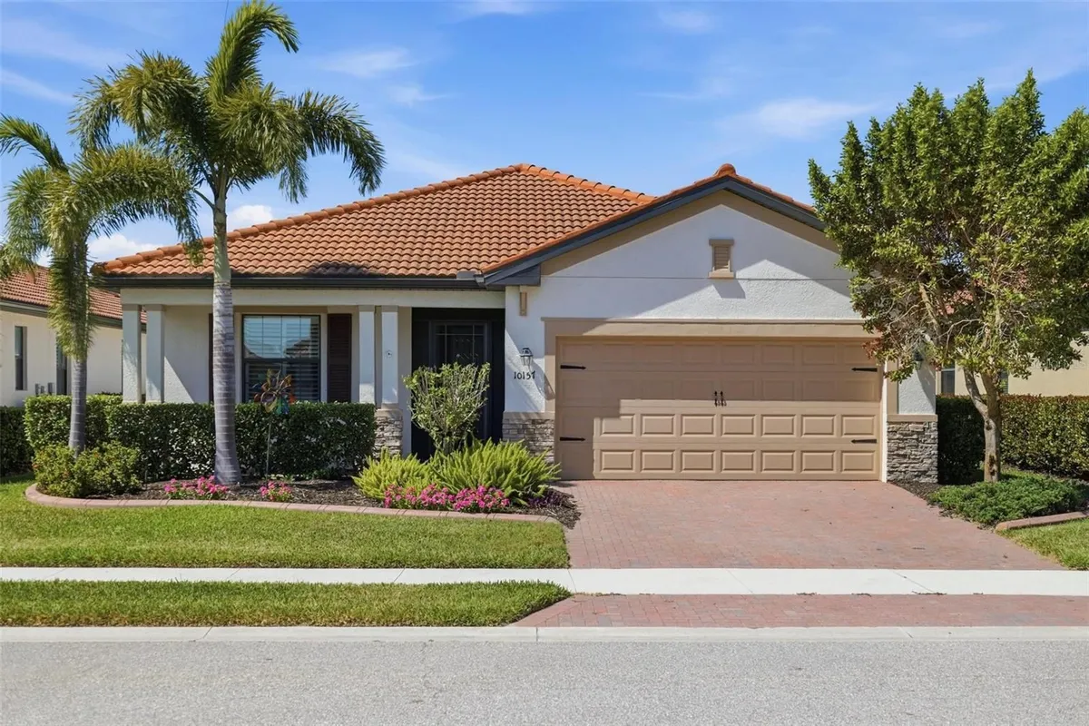 Property Slideshow image 1 of 73 | 10157 colubrina dr, Venice, FL, 34293