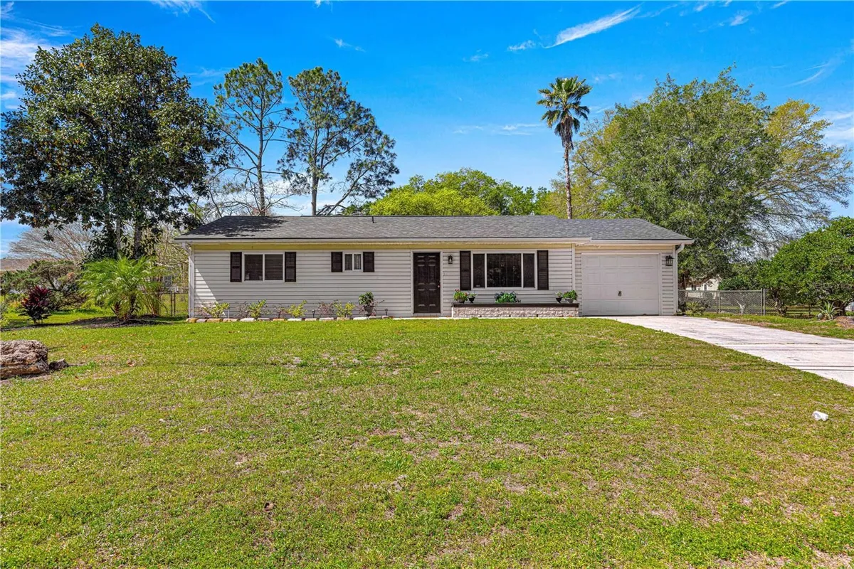 Property Slideshow image 1 of 37 | 10740 sw 62nd avenue rd, Ocala, FL, 34476