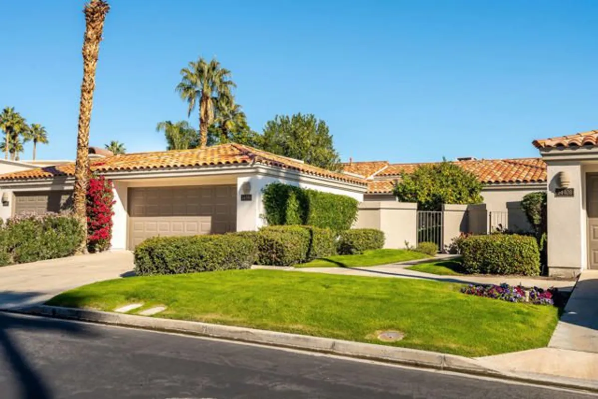Property Slideshow image 1 of 37 | 54396 shoal crk, La Quinta, CA, 92253