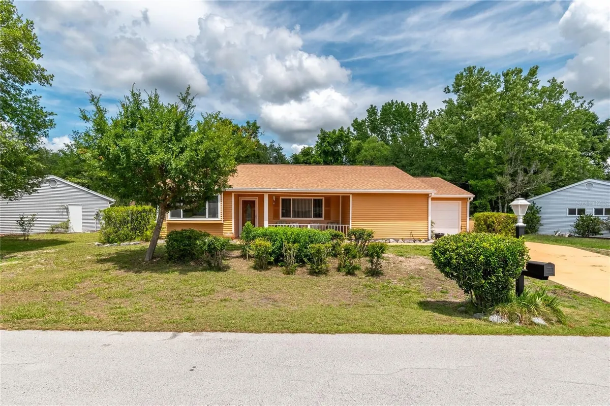 Property Slideshow image 1 of 37 | 10886 sw 90th ter, Ocala, FL, 34481