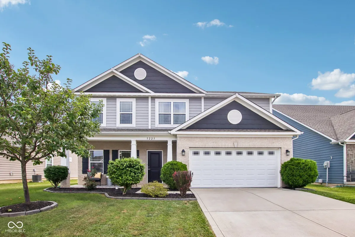Property Slideshow image 1 of 44 | 5225 hearst ln, Indianapolis, IN, 46239