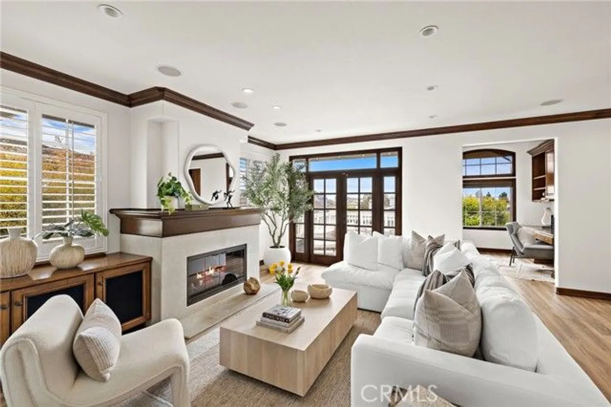 Property Slideshow image 1 of 53 | 3611 daffodil ave 38, Corona Del Mar, CA, 92625