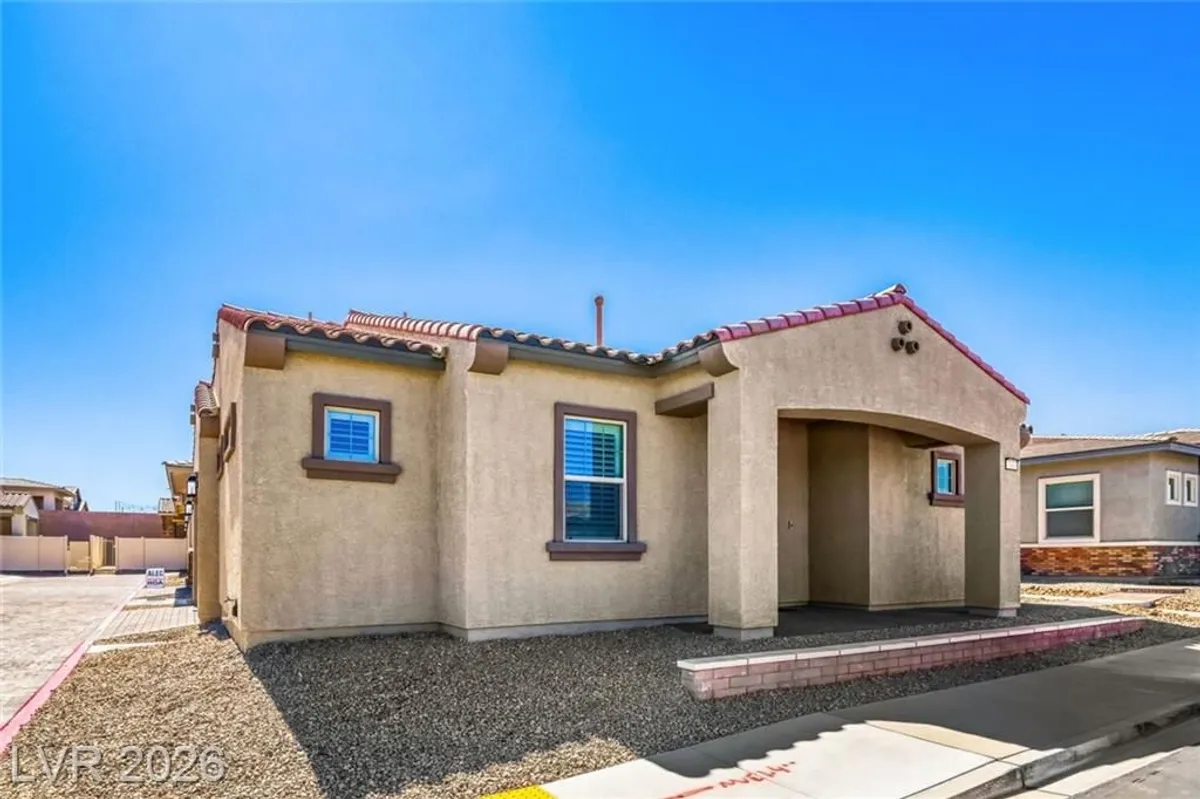 Property Slideshow image 1 of 45 | 763 cactus crossing st, Henderson, NV, 89011