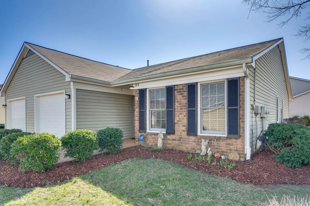 Property Slideshow image 1 of 33 | 288 cana cir, Nashville, TN, 37205