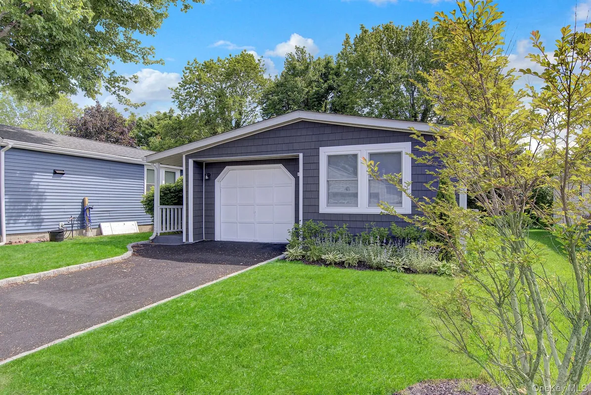 Property Slideshow image 1 of 40 | 11 a dogwood ln 11 a, Brookhaven, NY, 11949