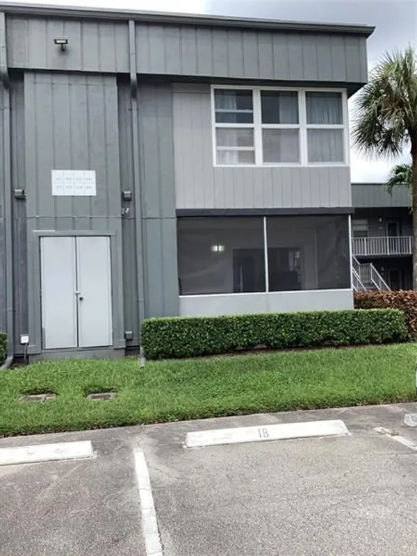 Property Slideshow image 1 of 9 | 880 normandy s # 880, Delray Beach, FL, 33484