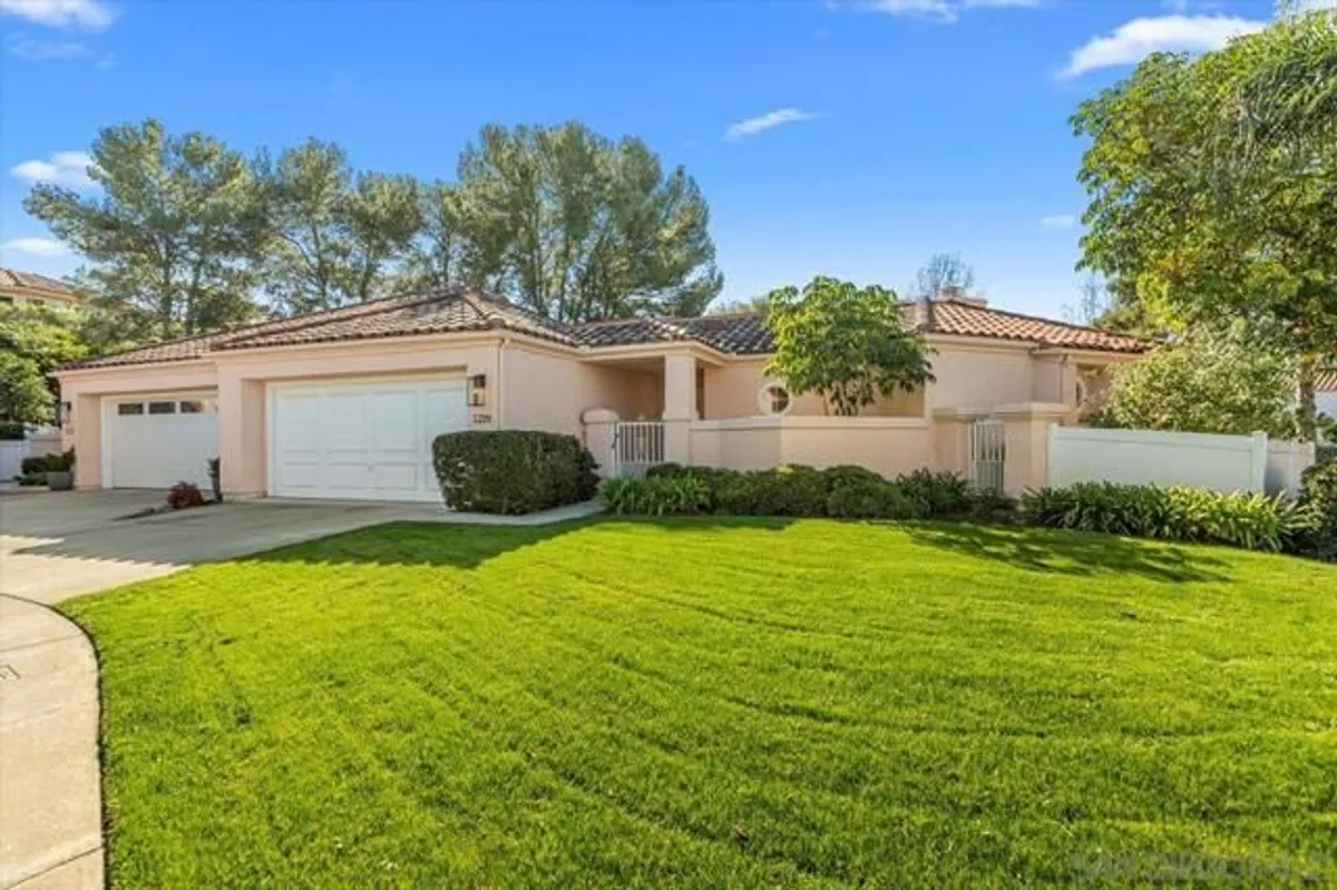 Property Slideshow image 1 of 67 | 1299 via apuesto, San Marcos, CA, 92078