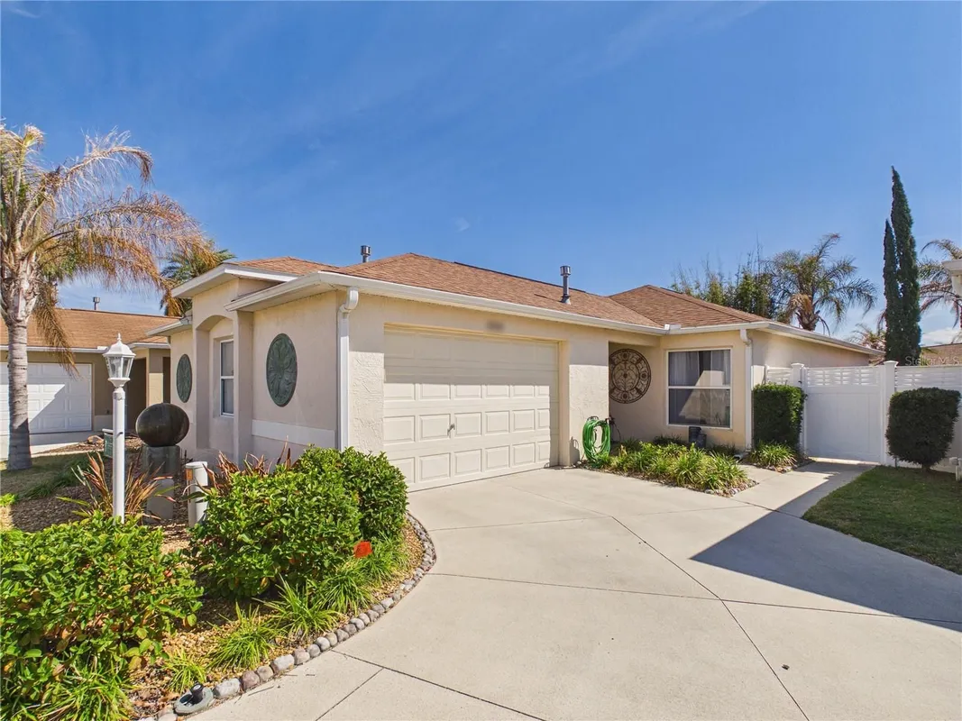 Property Slideshow image 1 of 46 | 1935 mcconnells ave, The Villages, FL, 32162