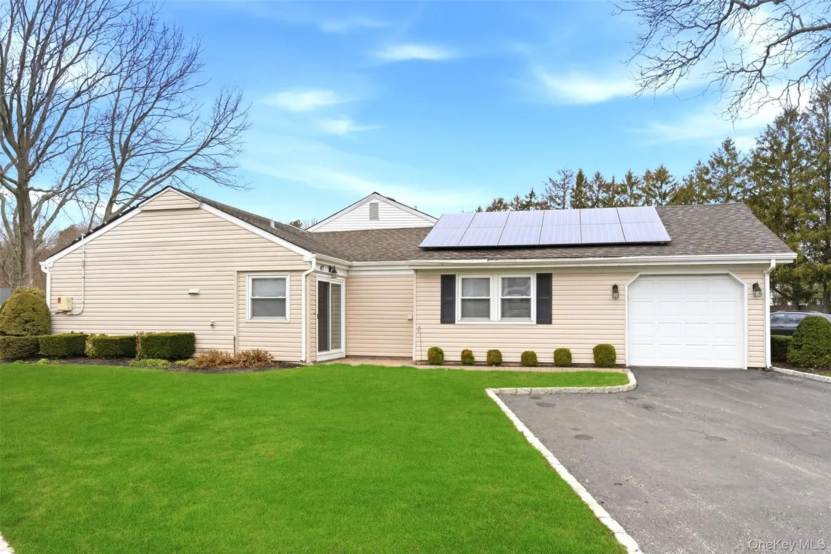 Property Slideshow image 1 of 20 | 47 forge ln, Brookhaven, NY, 11727