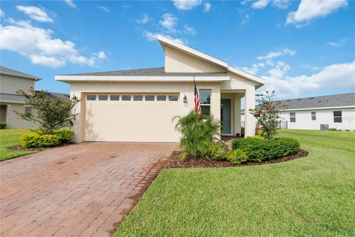 Property Slideshow image 1 of 32 | 3184 songbird cir, Harmony, FL, 34773