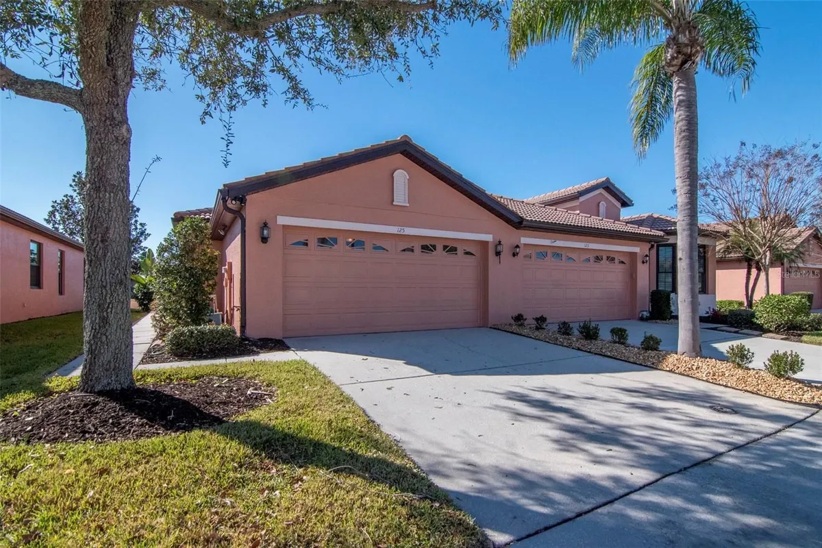 Property Slideshow image 1 of 51 | 125 shell falls dr, Apollo Beach, FL, 33572
