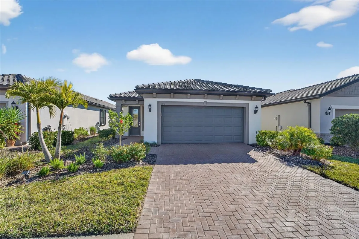 Property Slideshow image 1 of 60 | 1315 raspberry dr, North Port, FL, 34289
