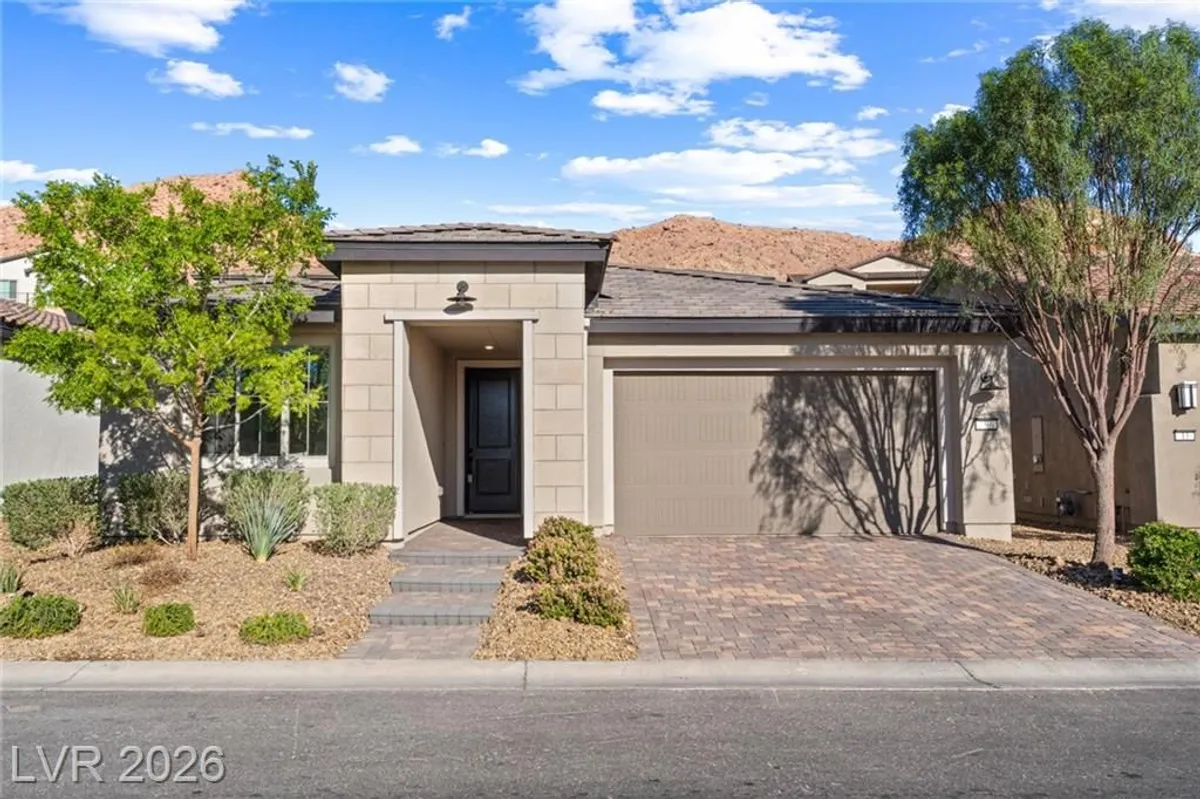 Property Slideshow image 1 of 30 | 9 desert juniper ln, Henderson, NV, 89011