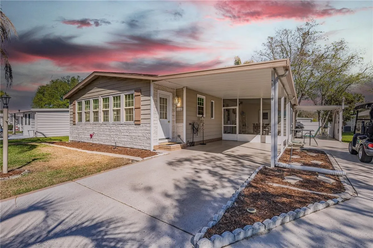 Property Slideshow image 1 of 48 | 809 orchid st, Lady Lake, FL, 32159