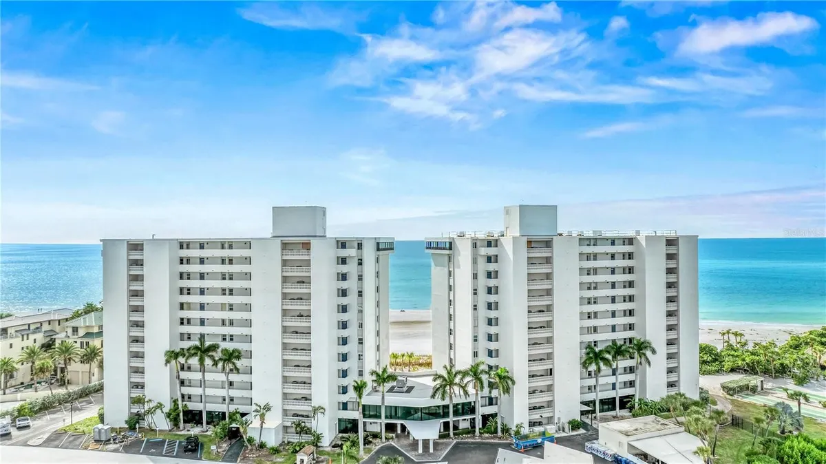 Property Slideshow image 1 of 61 | 20 whispering sands dr 1102, Sarasota, FL, 34242