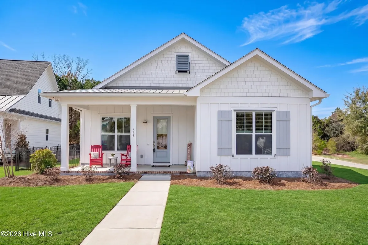 Property Slideshow image 1 of 55 | 332 cornubia dr, Castle Hayne, NC, 28429