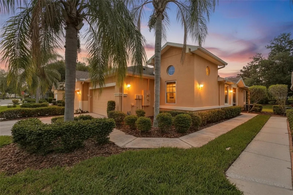 Property Slideshow image 1 of 72 | 2010 sifield greens way, Sun City Center, FL, 33573