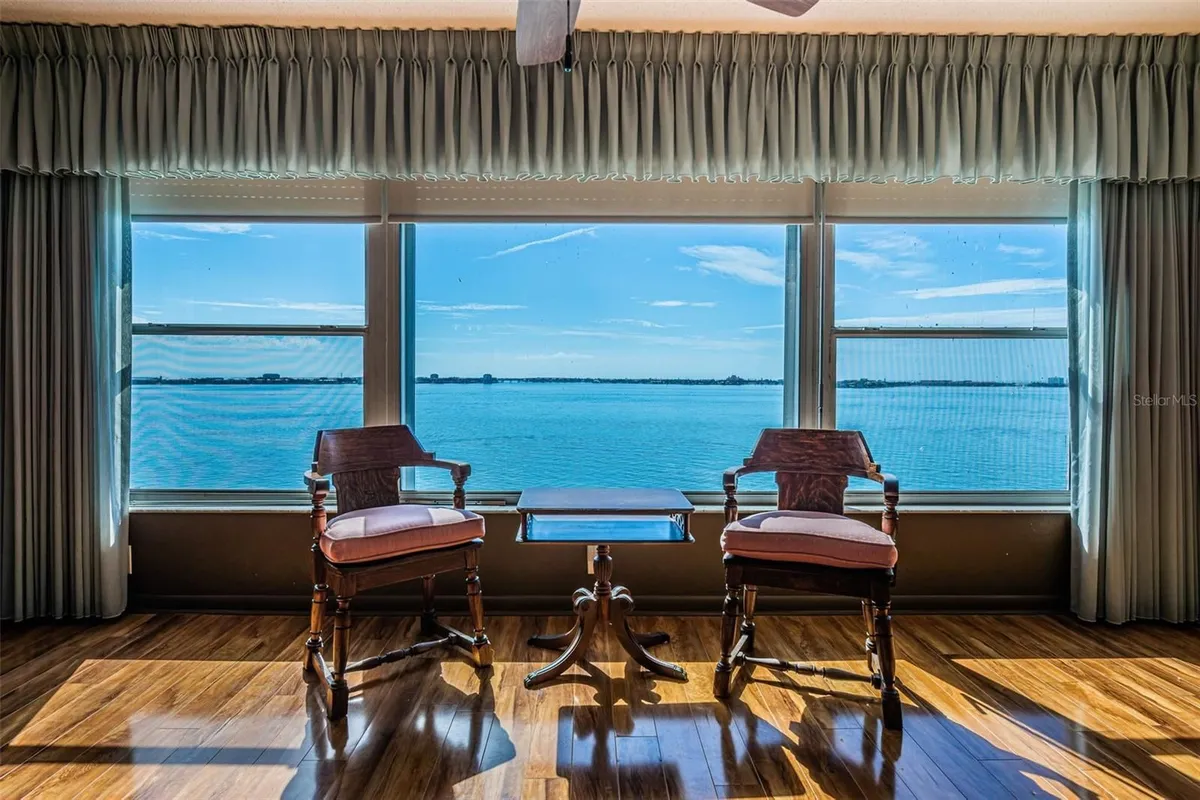 Property Slideshow image 1 of 82 | 6020 shore blvd 1009, Gulfport, FL, 33707
