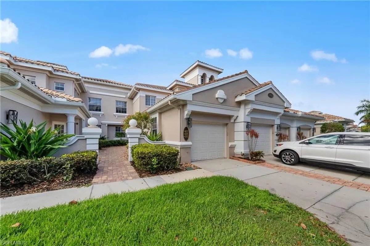 Property Slideshow image 1 of 44 | 3920 deer crossing ct 2, Naples, FL, 34114