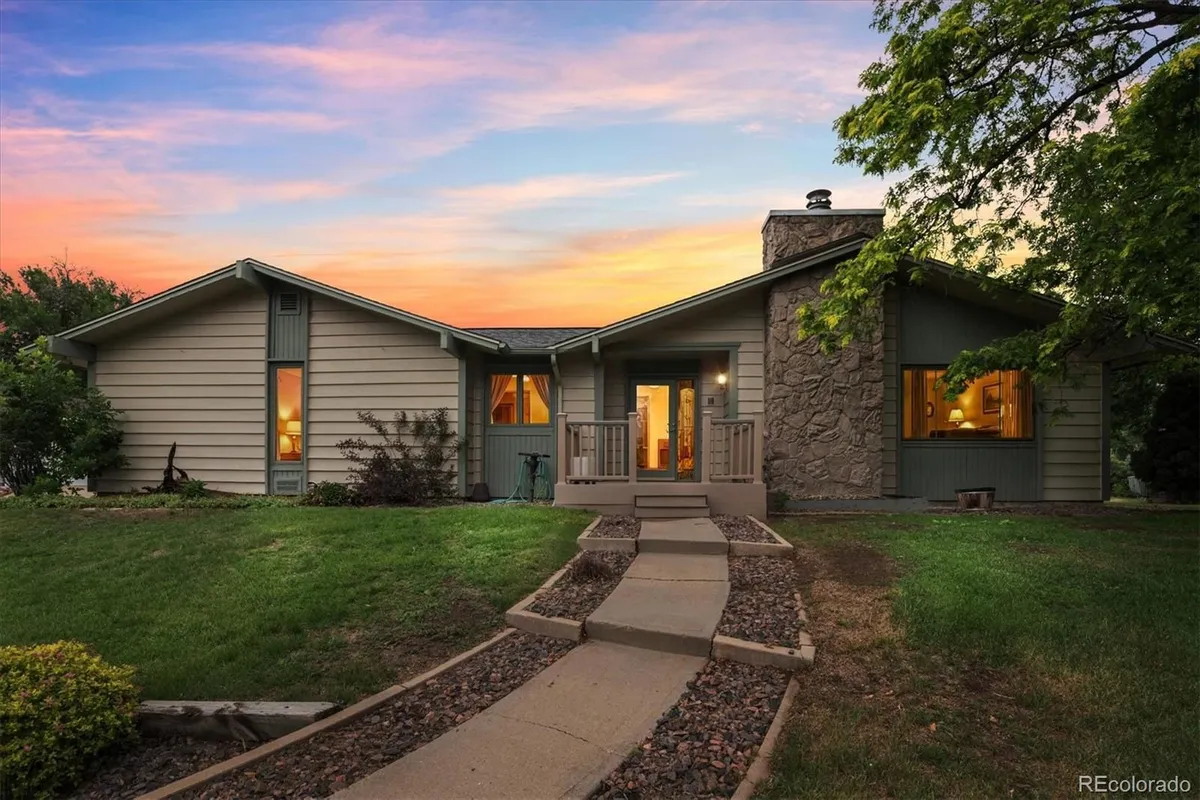 Property Slideshow image 1 of 31 | 8 walter way, Broomfield, CO, 80020