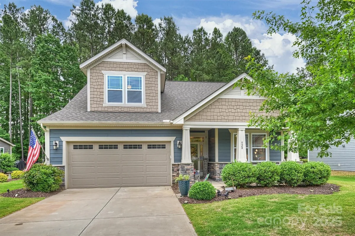 Property Slideshow image 1 of 47 | 528 sandbar pt, Clover, SC, 29710