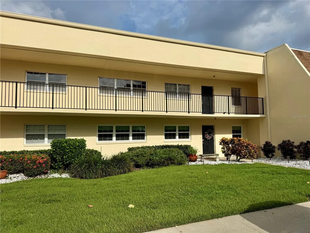 Property Slideshow image 1 of 16 | 7880 palm aire ln 203, Sarasota, FL, 34243