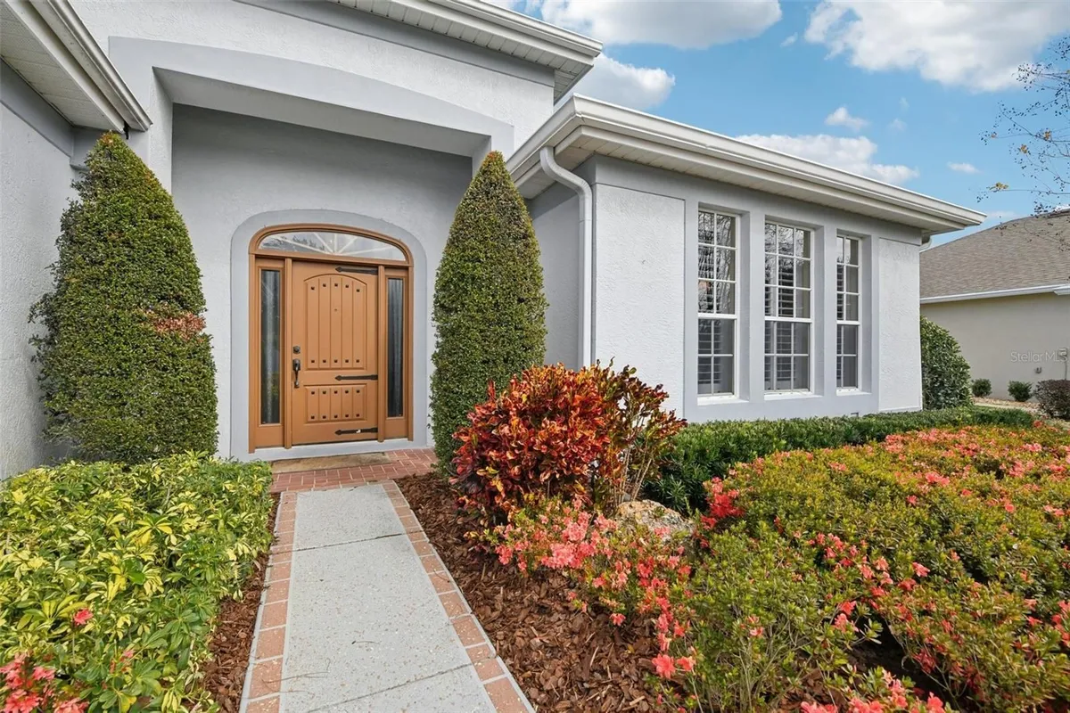 Property Slideshow image 1 of 42 | 8013 pine hollow dr, Mount Dora, FL, 32757