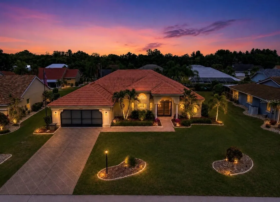 Property Slideshow image 1 of 51 | 2027 new bedford dr, Sun City Center, FL, 33573