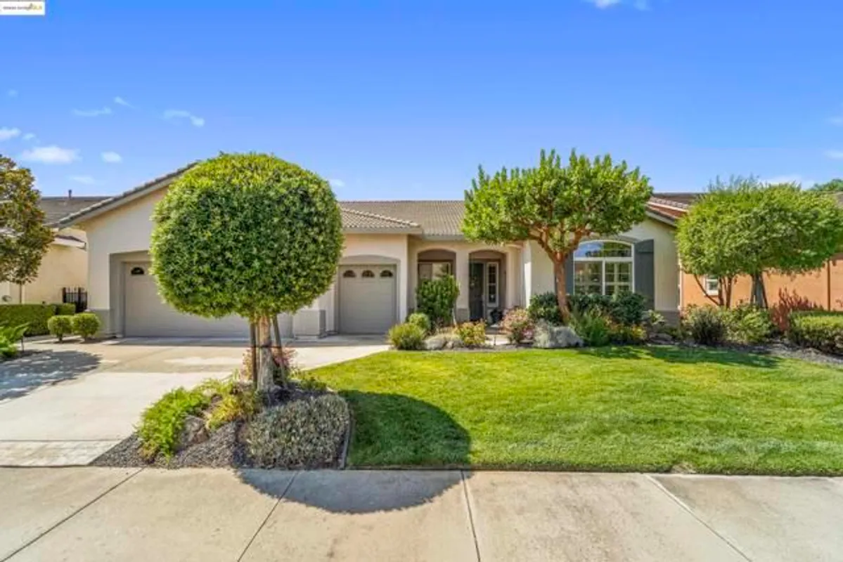 Property Slideshow image 1 of 60 | 910 suntan ln, Brentwood (Cc), CA, 94513